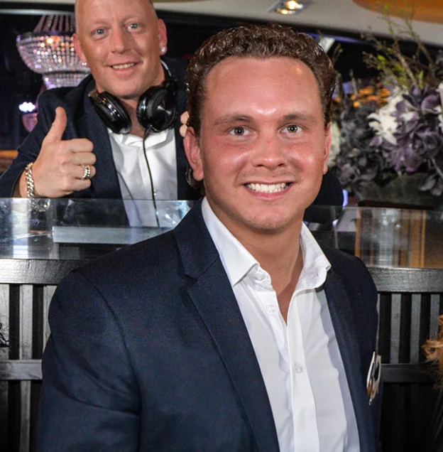 Donny van der roest boeken bij hofstadboekingen